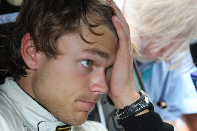 Andreas Mikkelsen sigue sorprendiendo