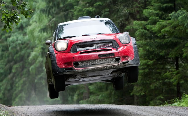Dani Sordo y Carlos del Barrio con el MINI