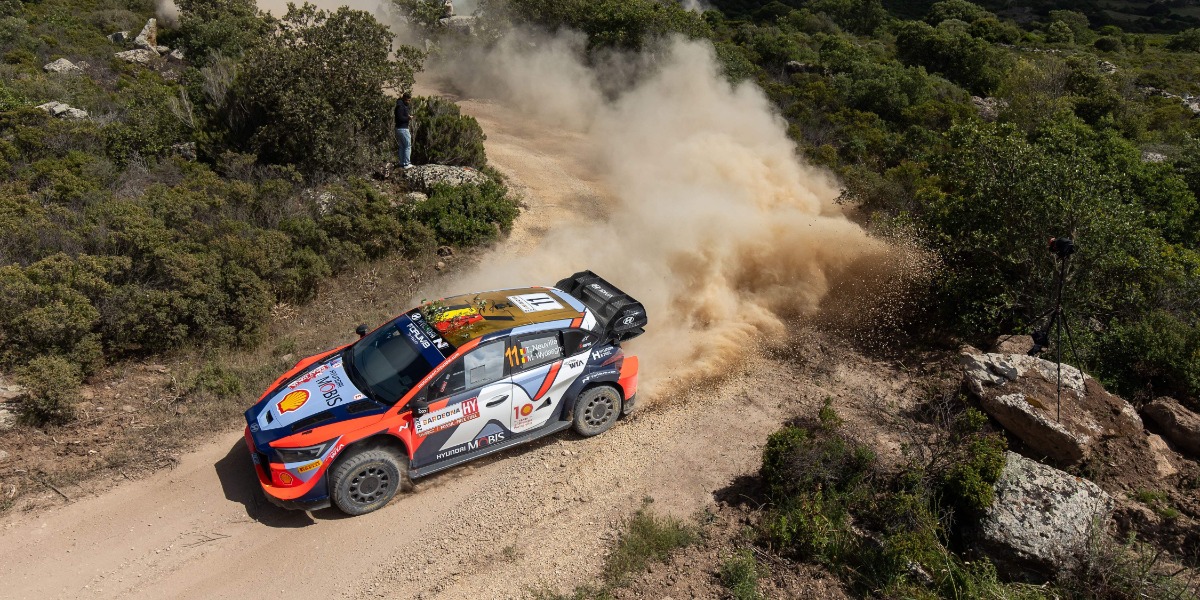 Thierry Neuville en acción