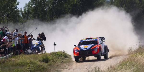 Andreas Mikkelsen y Torstein Eriksem