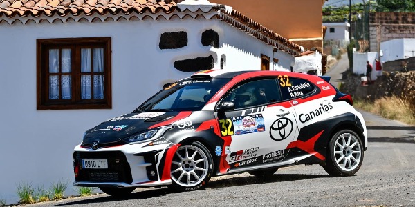 Antonio Estalella y Rayco Hernández con el Toyota GR Yaris Antonio Estalella y Rayco Hernández con el Toyota GR Yaris
