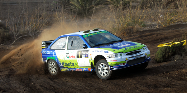 Tato Suarez en pleno tramo del rallye Tato Suarez en pleno tramo del rallye