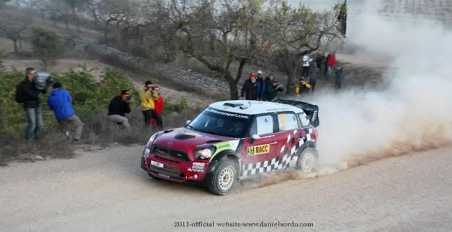 Dani Sordo cierra la temporada en Gales