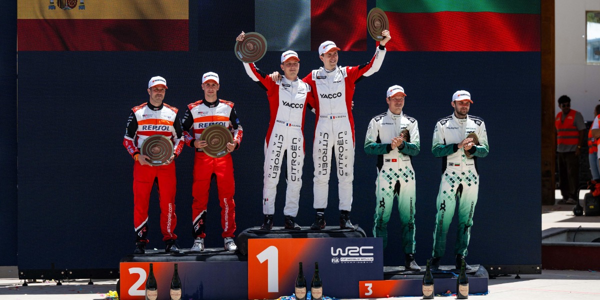 Momento del podio de WRC2 Momento del podio de WRC2
