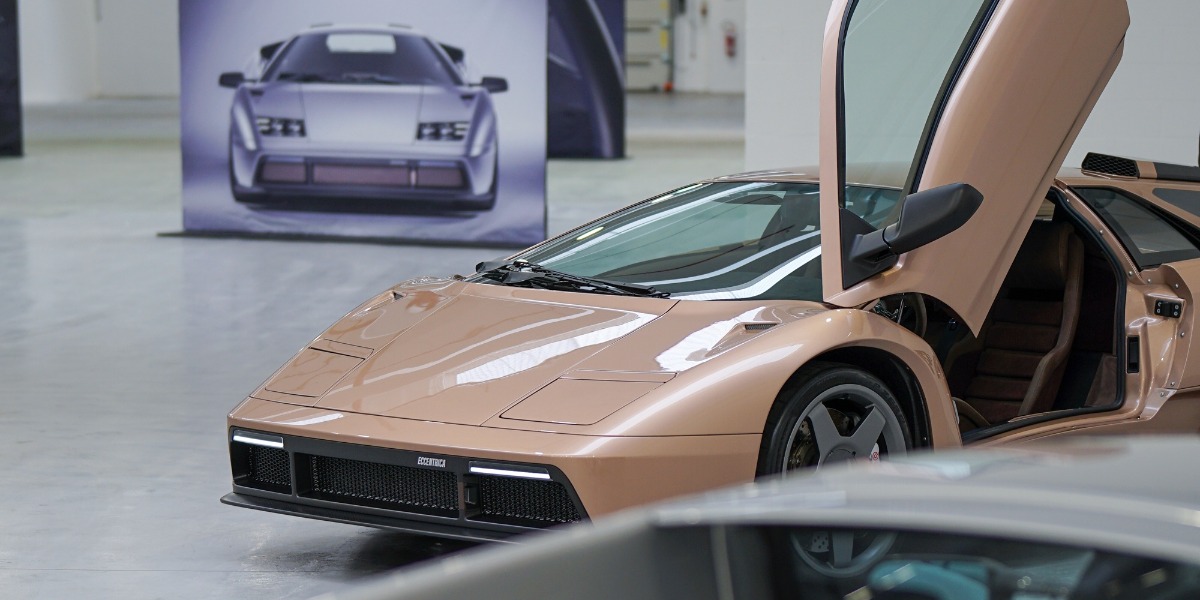 V12 Restomod de Eccentrica