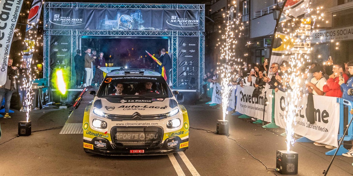 Ceremonia de salida del Rally Senderos La Palma 2025