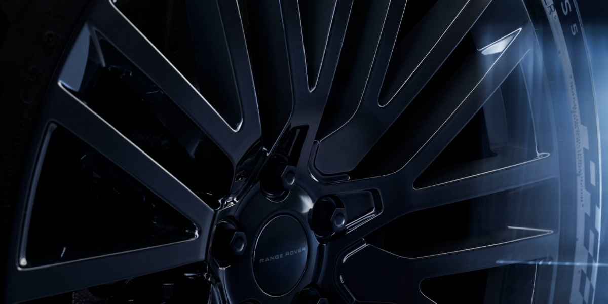 Range Rover Sport SV Black