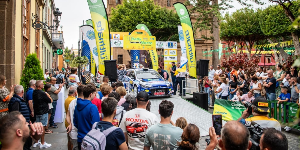 Raúl Quesada y Tino Vega en el Rally Comarca Norte