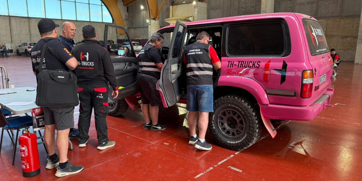 Toyota Land Cruiser HDJ80 - El Zorro Rosa