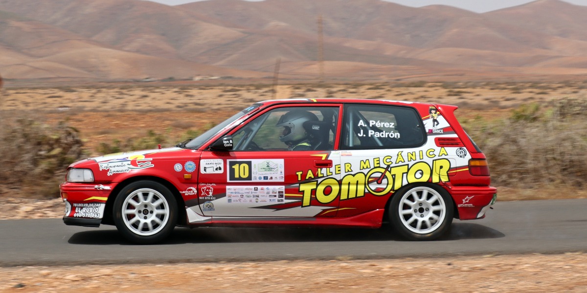 Adián Andrés Pérez y Javier Padrón (Toyota Corolla AE92)