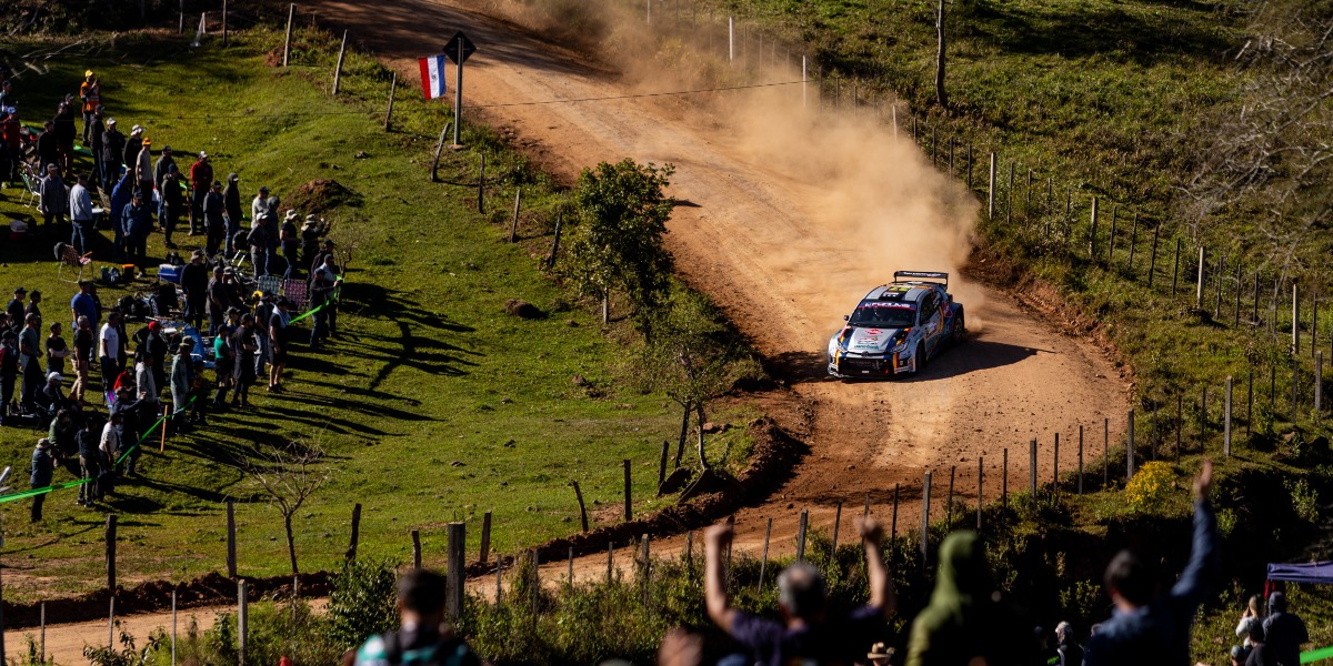 Gran primera etapa de Rogelio Peñate en el Rallye del Paraguay 2025
