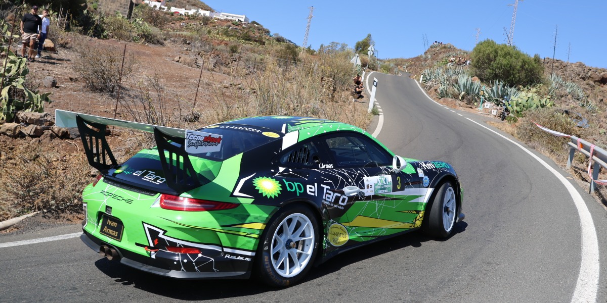 Iván Armas (Porsche 911 GT3)