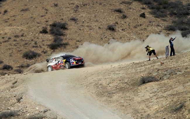 Mikko Hirvonen mantiene una tranquila segunda plaza