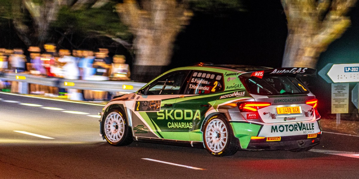 Sergio Fuentes y Teco Hernández (Skoda Fabia RS Rally2)