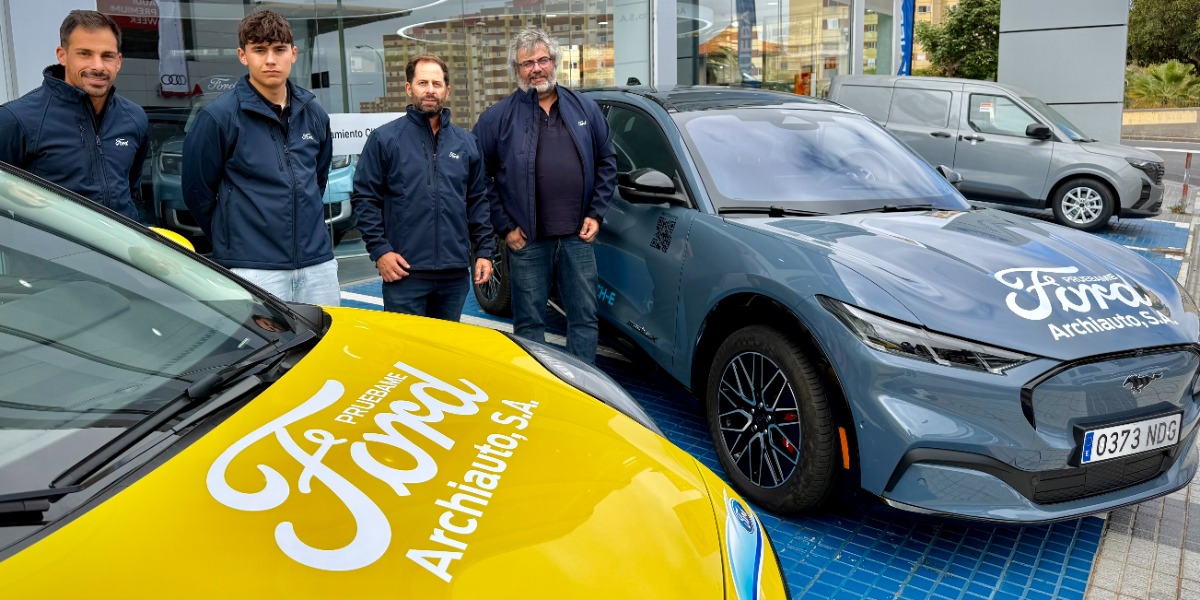 Cristian Acosta - Javier Fariña (PUMA Gen-E) y Zósimo Hernández - Carlos Sergnese (MUSTANG Mache-E)