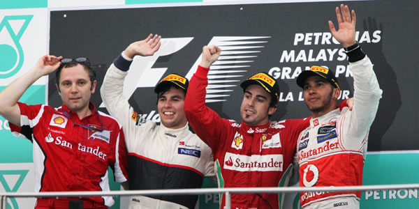 Los tres pilotos del podio se mostraron contentos con su resultado Los tres pilotos del podio se mostraron contentos con su resultado