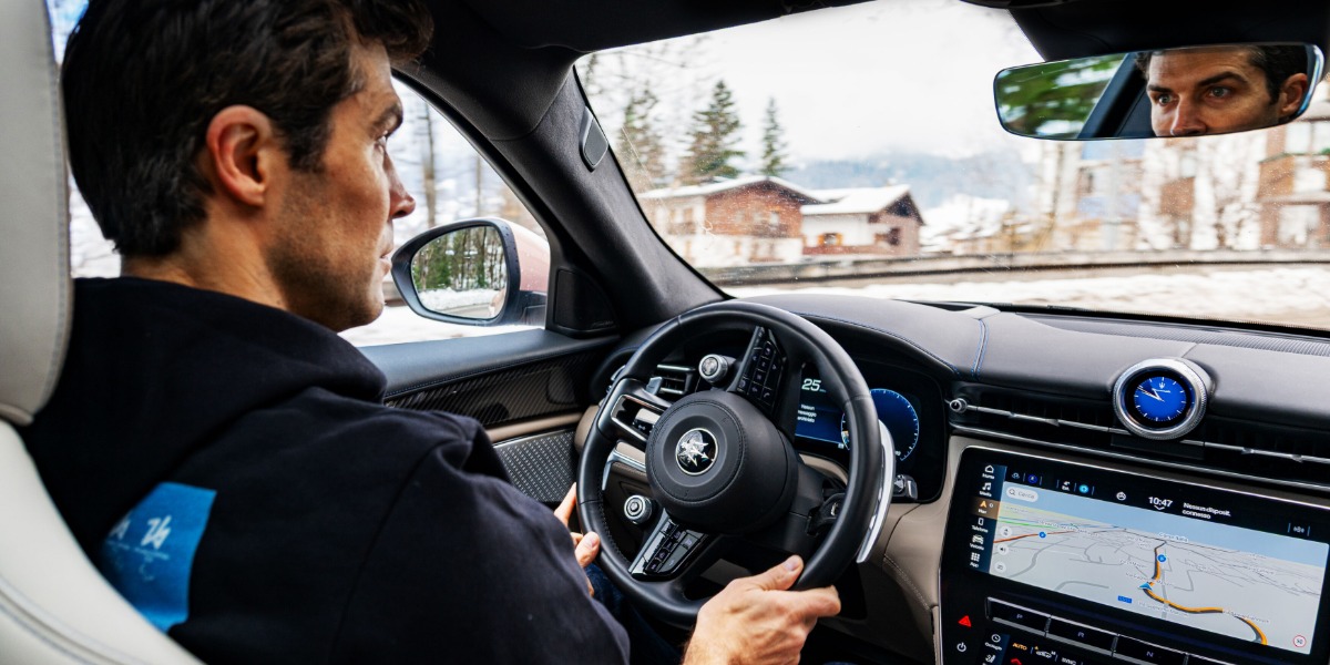Maserati presente en Cortina