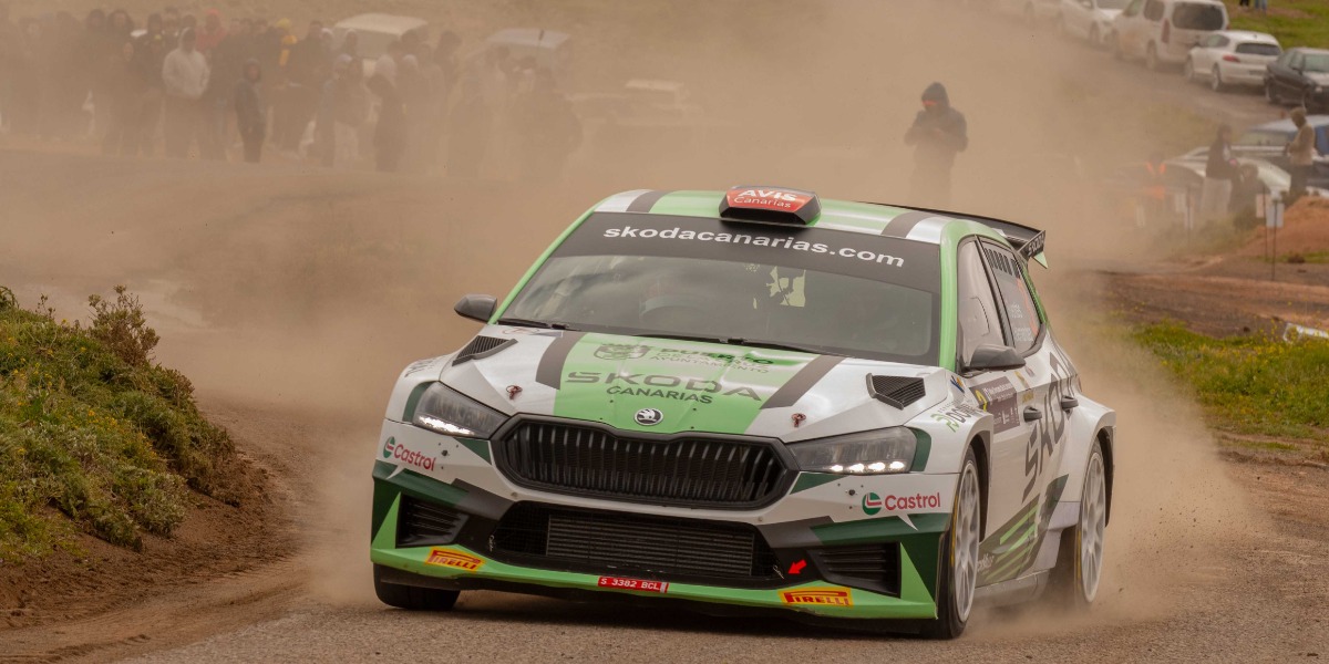 Sergio Fuentes y Teco Hernández (Skoda Fabia RS Rally2)