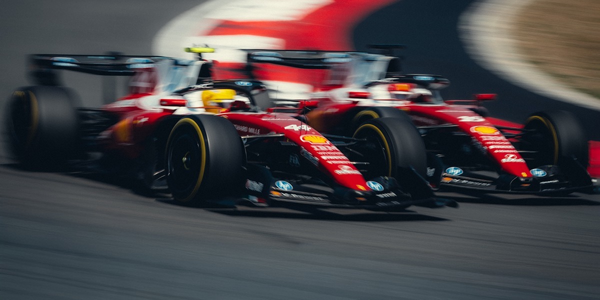Lewis Hamilton y Charles Leclerc - Foto: Scuderia Ferrari HP