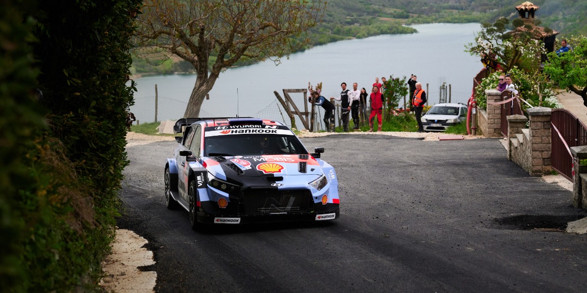 Hayden Paddon/John Kennard (Hyundai i20 N Rally1 nº20)