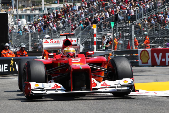 Fernando se coloca líder del Mundial seguido por los Red Bull