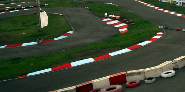 Vista parcial de una pista de kart