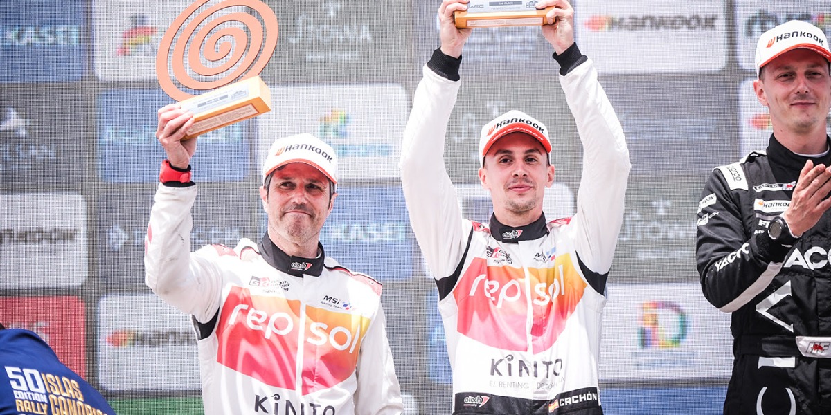 Borja Rozada y Alejandro Cachón en el podio