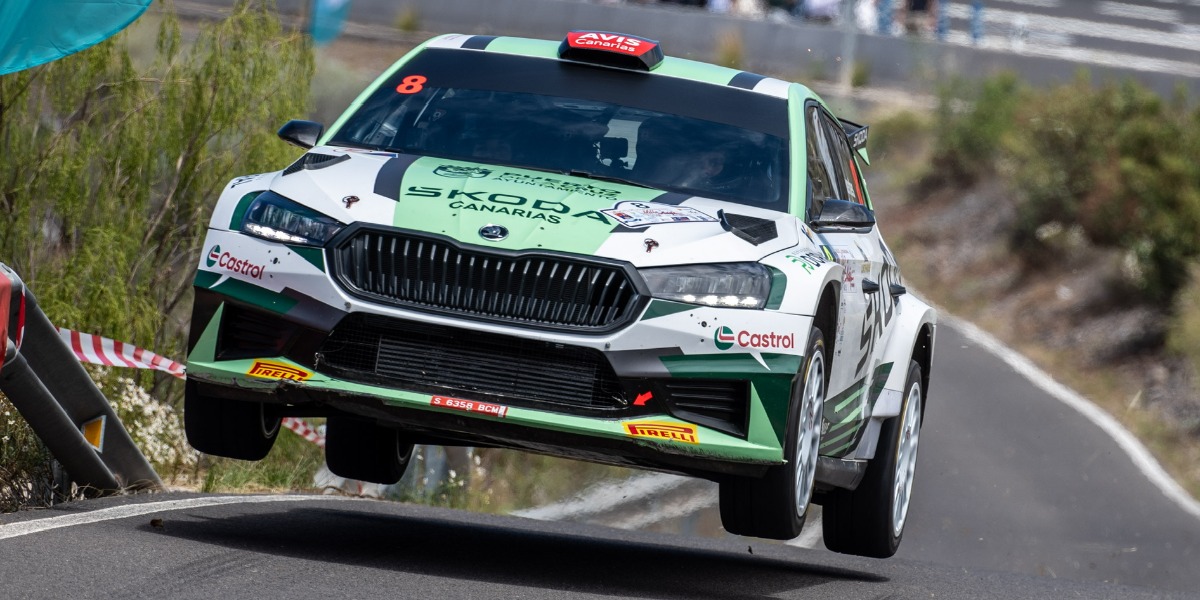Sergio Fuentes y Tecorice Hernández (Skoda Fabia RS Rally2)