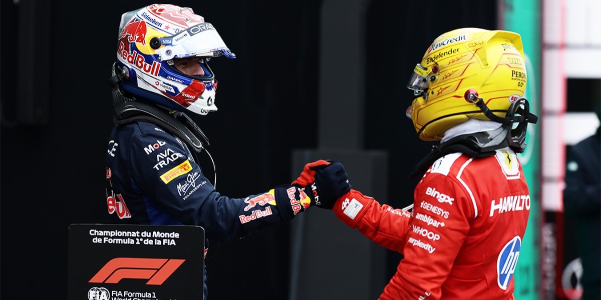 Max Verstappen y Lewis Hamilton completan el podio - Foto: Oracle Red Bull Racing