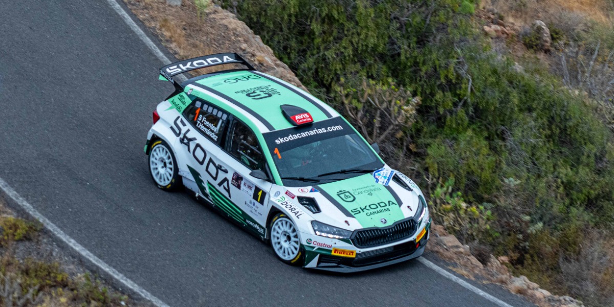 Sergio Fuentes y Teco Hernández (Skoda Fabia RS Rally2)