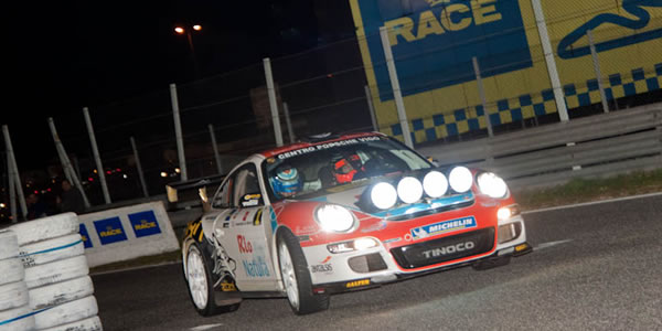 Sergio Vallejo lidera la prueba con el Porsche 997 GT3 Sergio Vallejo lidera la prueba con el Porsche 997 GT3