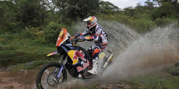 Cyril Despres cambia el ritmo y ataca Cyril Despres cambia el ritmo y ataca