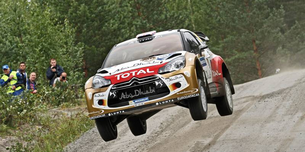 Citroen marca el mejor crono en la calificacion