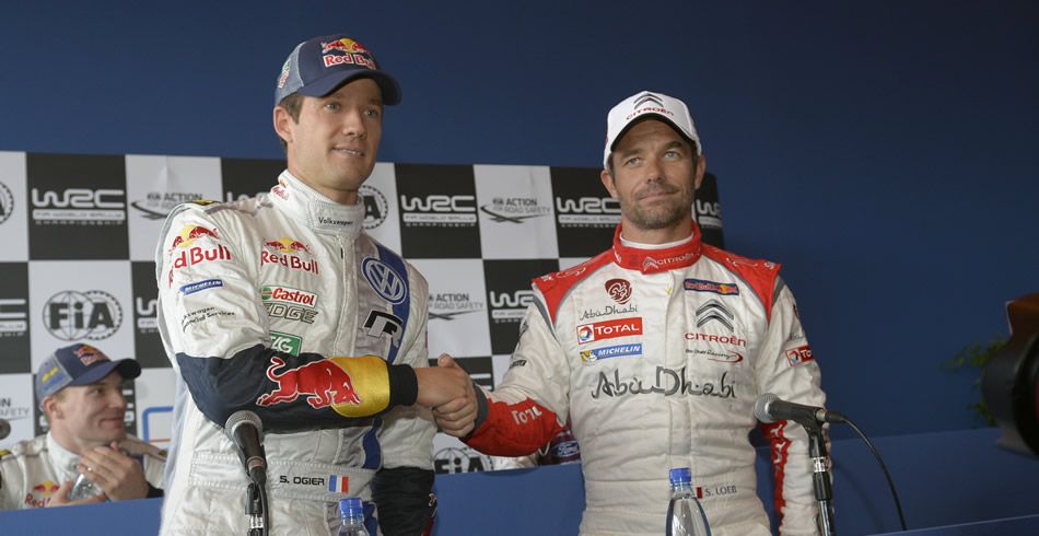 Ogier saludado por Loeb