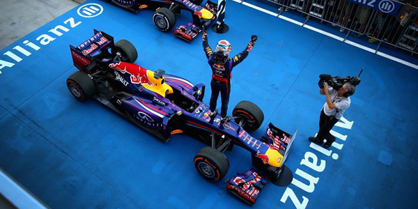 Sebastian Vettel será tetracampeón mañana si termina entre los cinco primeros. Sebastian Vettel será tetracampeón mañana si termina entre los cinco primeros.