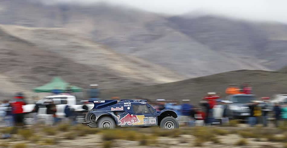 Otro mal día para Carlos Sainz