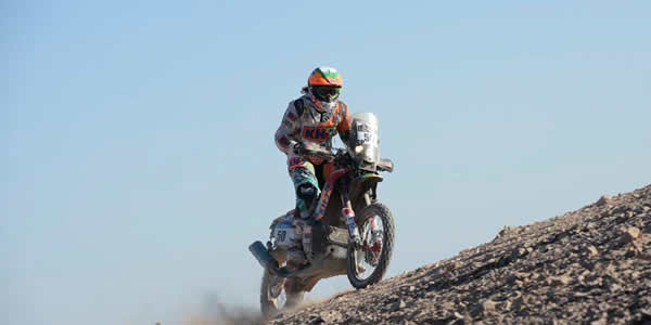 Laia Sainz sigue ascendiendo