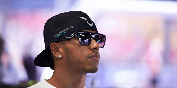 Hamilton se coloca líder del Mundial de Pilotos Hamilton se coloca líder del Mundial de Pilotos