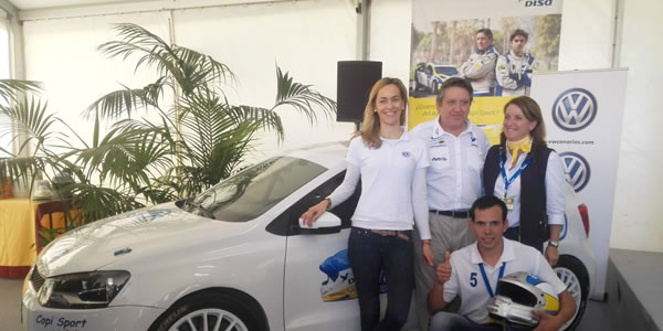 Dani Santana logra volante para el 2015