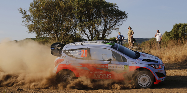 Un sorprendente Paddon lidera Cerdeña Un sorprendente Paddon lidera Cerdeña
