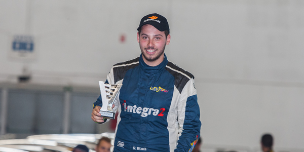Roberto Blach Jr.