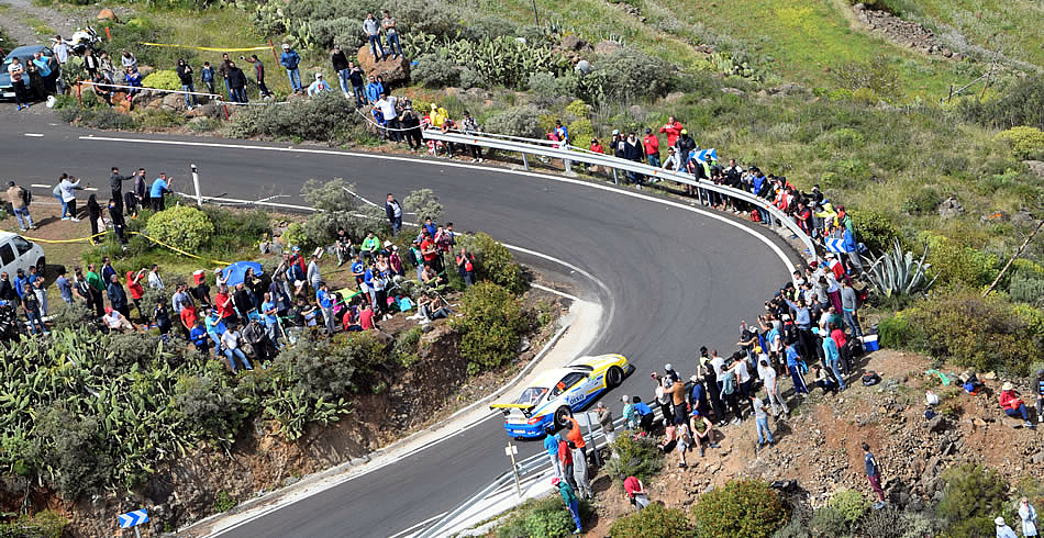 Carreteras con miles de aficionados en la 40ª edición