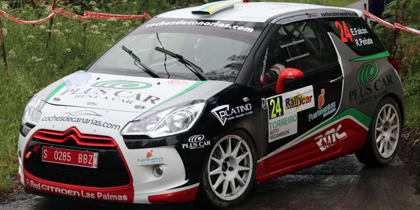 Emma Falcón y Rogelio Peñate en el Rallye de Ferrol 2016