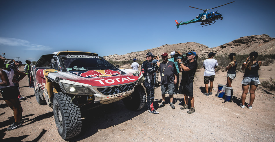 Stéphane Peterhansel gana su 13º Dakar