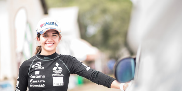 Cristina Gutiérrez, la primera en acabar un Dakar