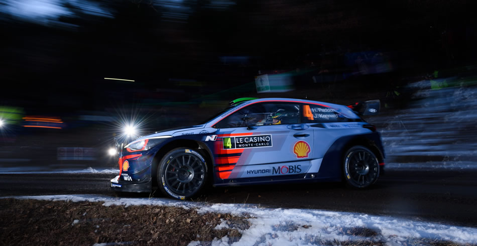 Mal comienzo de temporada para Hayden Paddon