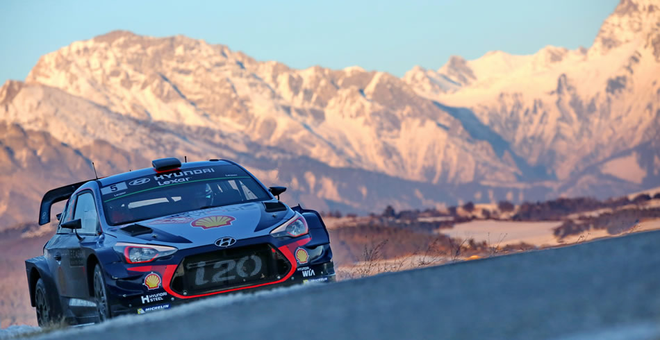 Neuville, intratable en el Montecarlo