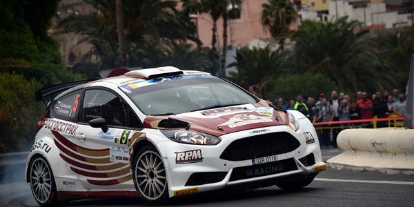 Lukyanuk manda en el Rally Islas Canarias 2017