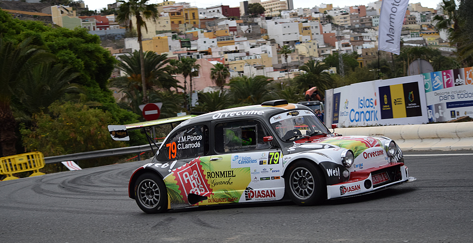 José María Ponce con su novedoso Seat JTR 600