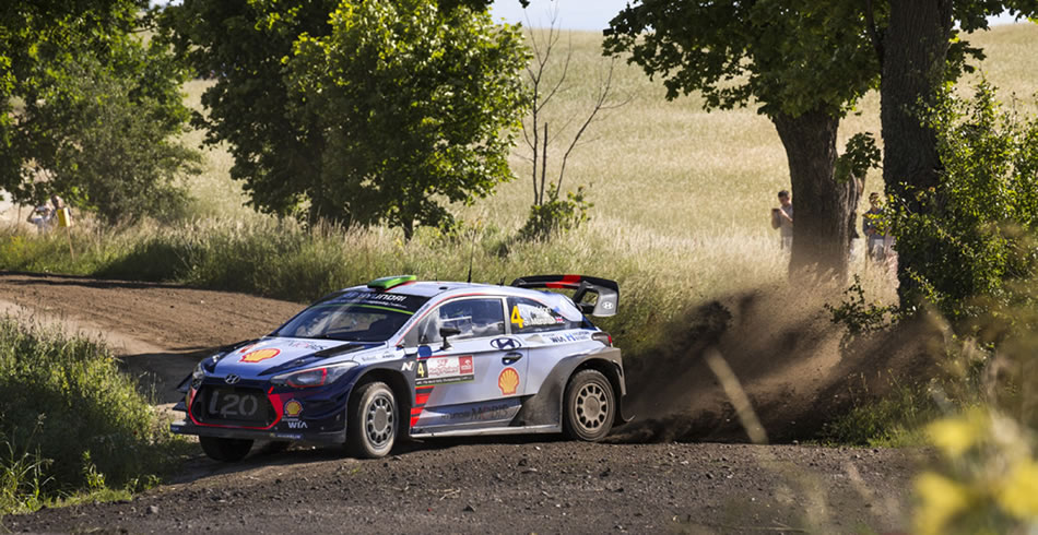 Hayden Paddon segundo